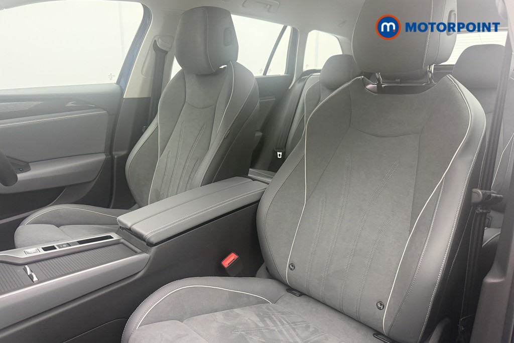 Volkswagen Passat Life Automatic Petrol Plug-In Hybrid Estate - Stock Number (1578131) - 9th supplementary image