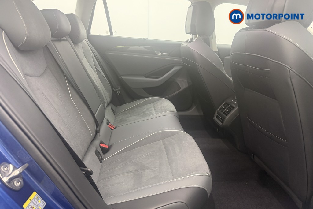 Volkswagen Passat Life Automatic Petrol Plug-In Hybrid Estate - Stock Number (1578131) - 14th supplementary image