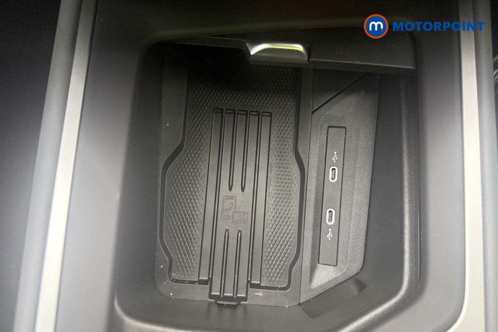 Volkswagen Passat Life Automatic Petrol Plug-In Hybrid Estate - Stock Number (1578131) - 17th supplementary image