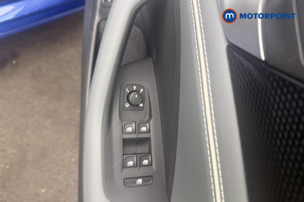 Volkswagen Passat Life Automatic Petrol Plug-In Hybrid Estate - Stock Number (1578131) - 21st supplementary image