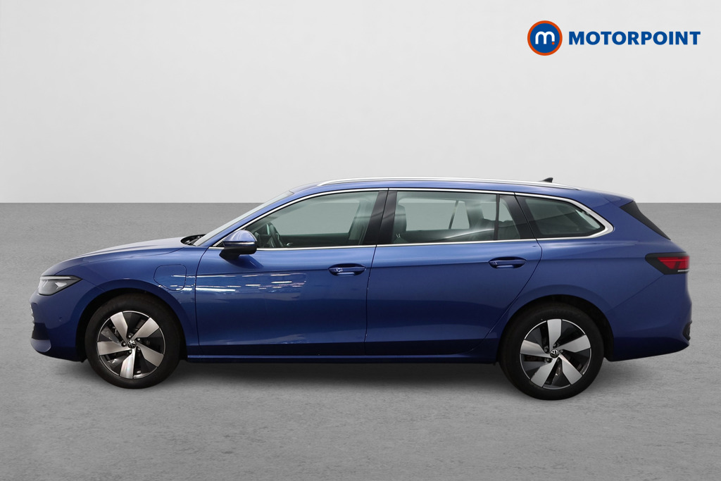 Volkswagen Passat Life Automatic Petrol Plug-In Hybrid Estate - Stock Number (1578131) - Passenger side