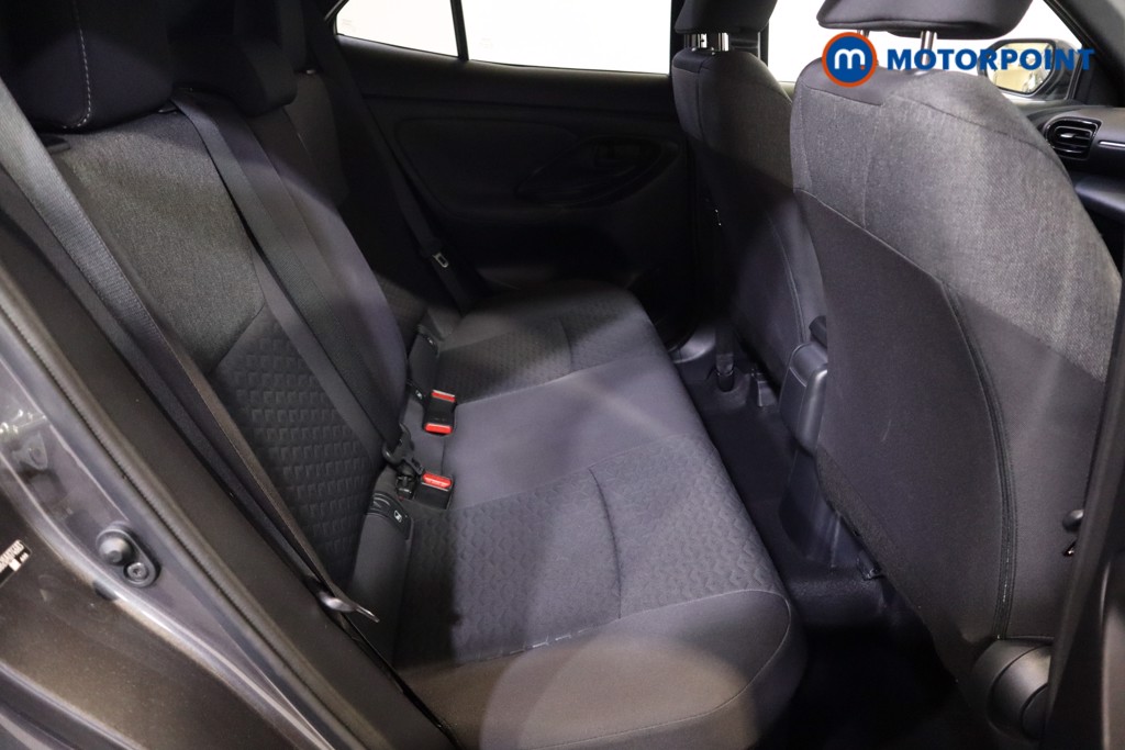 Toyota Yaris Cross Design Automatic Petrol-Electric Hybrid Estate - Stock Number (1578262) - 7th supplementary image