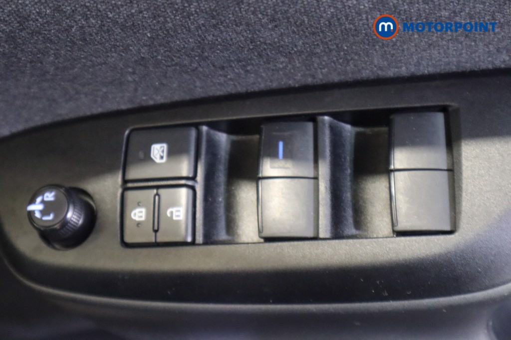 Toyota Yaris Cross Design Automatic Petrol-Electric Hybrid Estate - Stock Number (1578262) - 15th supplementary image