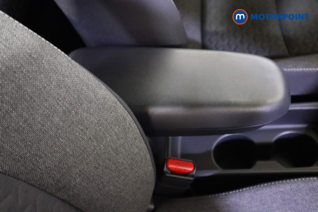 Toyota Yaris Cross Design Automatic Petrol-Electric Hybrid Estate - Stock Number (1578262) - 25th supplementary image