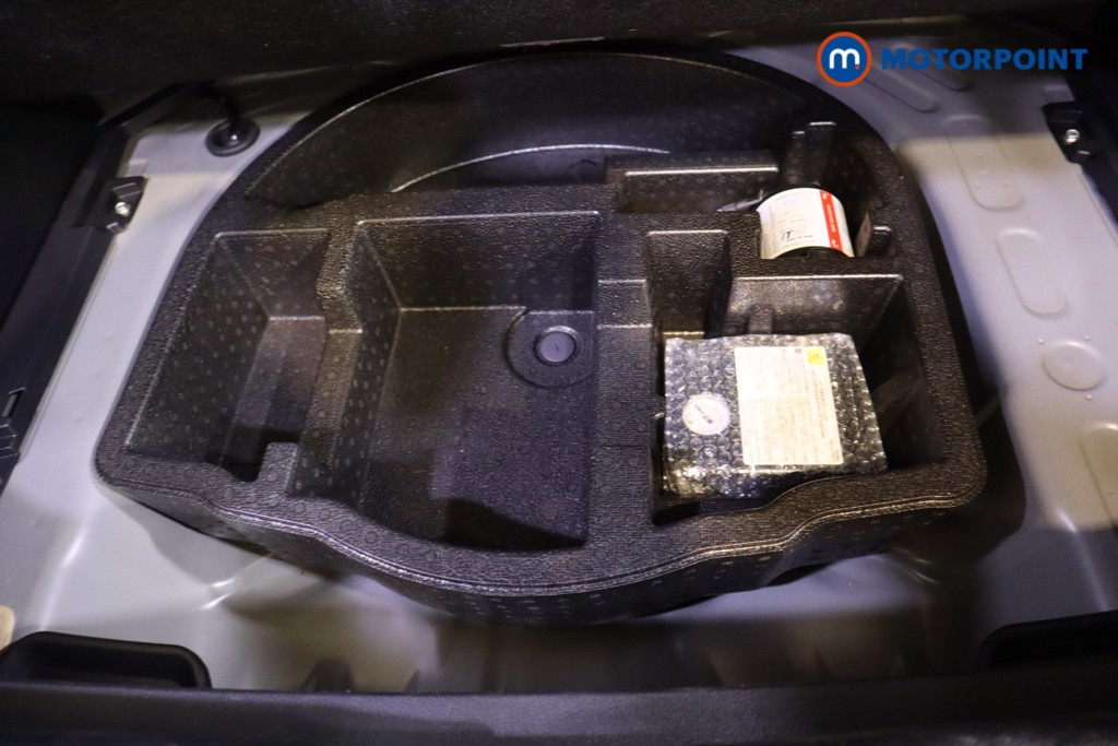 Toyota Yaris Cross Design Automatic Petrol-Electric Hybrid Estate - Stock Number (1578262) - 27th supplementary image