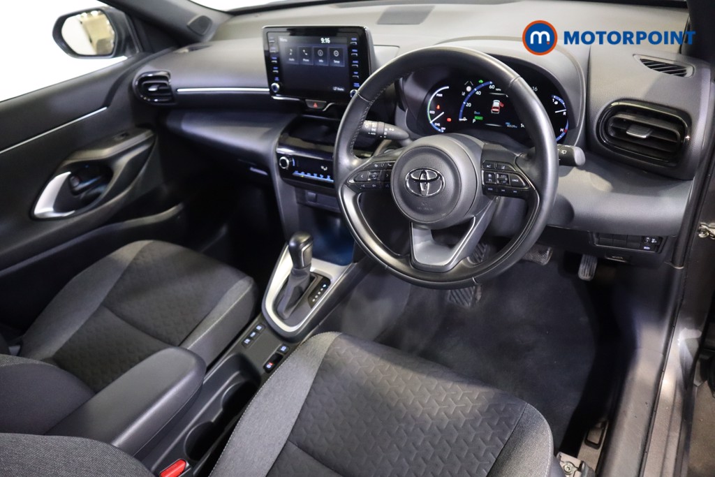 Toyota Yaris Cross Design Automatic Petrol-Electric Hybrid Estate - Stock Number (1578262) - 1st supplementary image