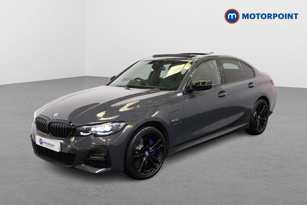BMW 3 Series M Sport Pro Edition Automatic Petrol Plug-In Hybrid Saloon - Stock Number (1578285) - Passenger side front corner
