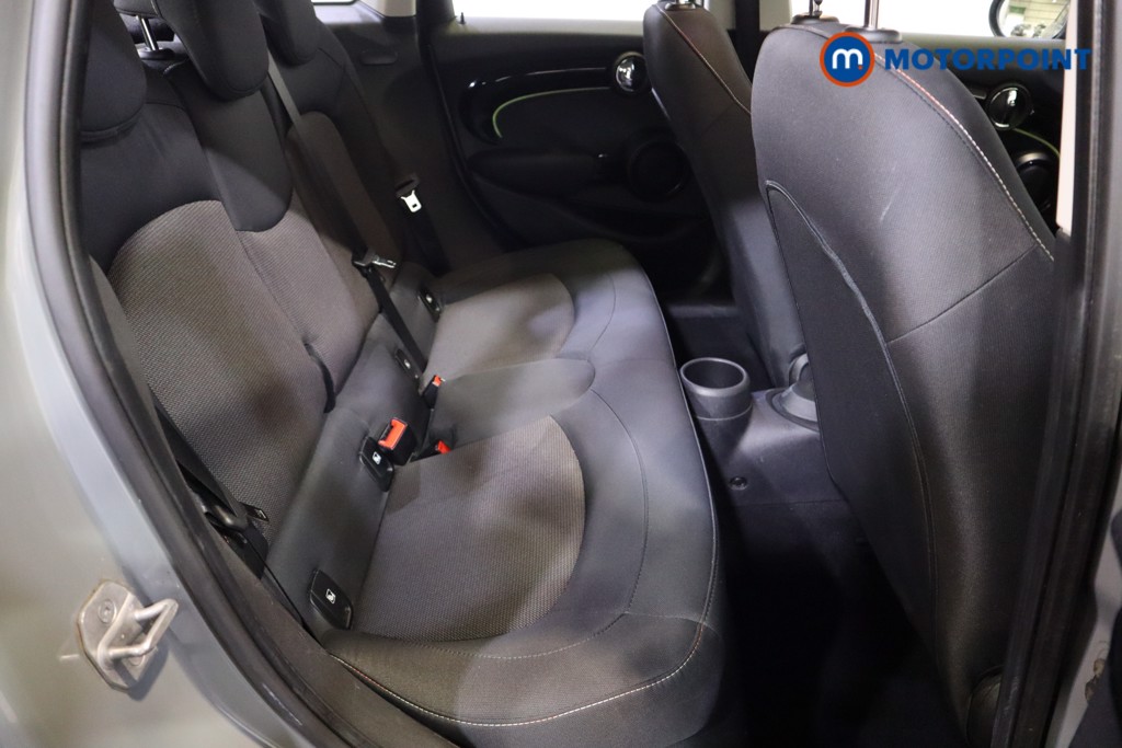 Mini Hatchback Cooper Classic Manual Petrol Hatchback - Stock Number (1578288) - 7th supplementary image