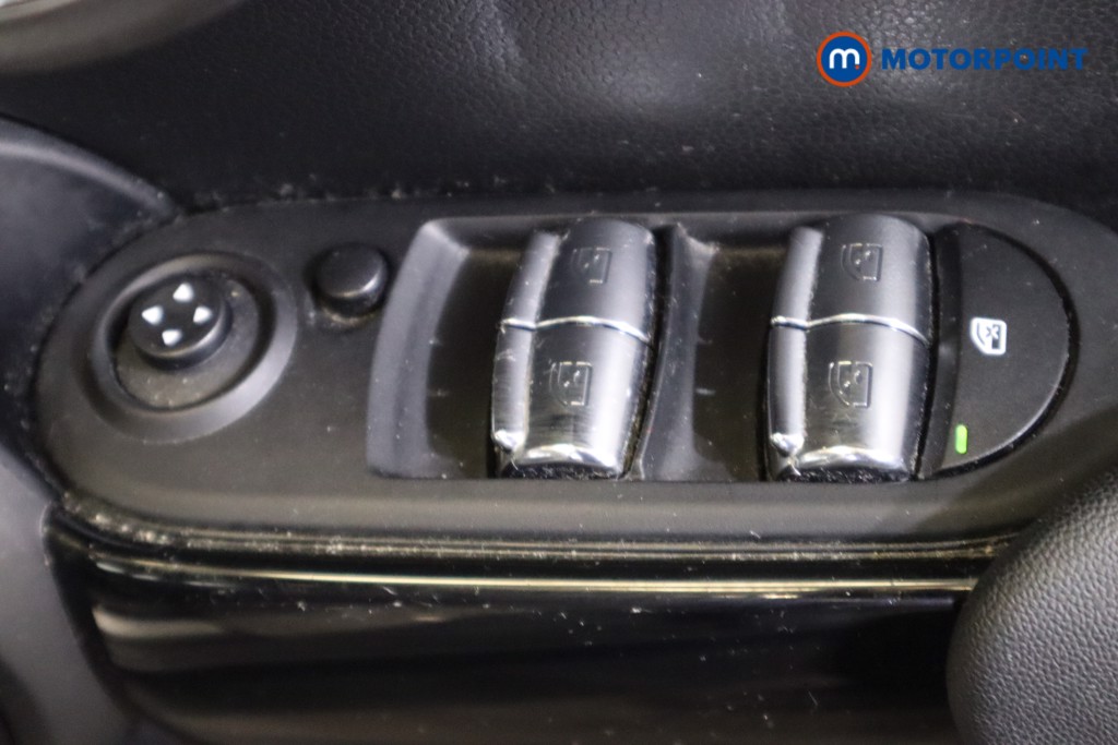 Mini Hatchback Cooper Classic Manual Petrol Hatchback - Stock Number (1578288) - 15th supplementary image