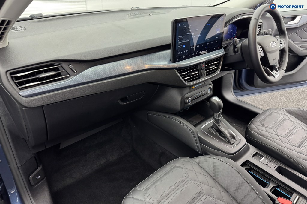 Ford Focus Active X Automatic Petrol Estate - Stock Number (1578475) - 8th supplementary image