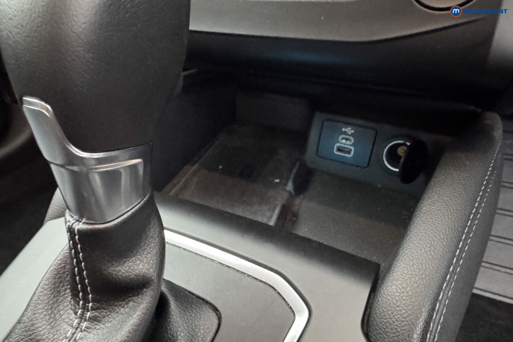 Ford Focus Active X Automatic Petrol Estate - Stock Number (1578475) - 16th supplementary image
