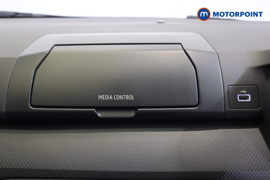 Dacia Sandero Essential Manual Petrol Hatchback - Stock Number (1578655) - 2nd supplementary image