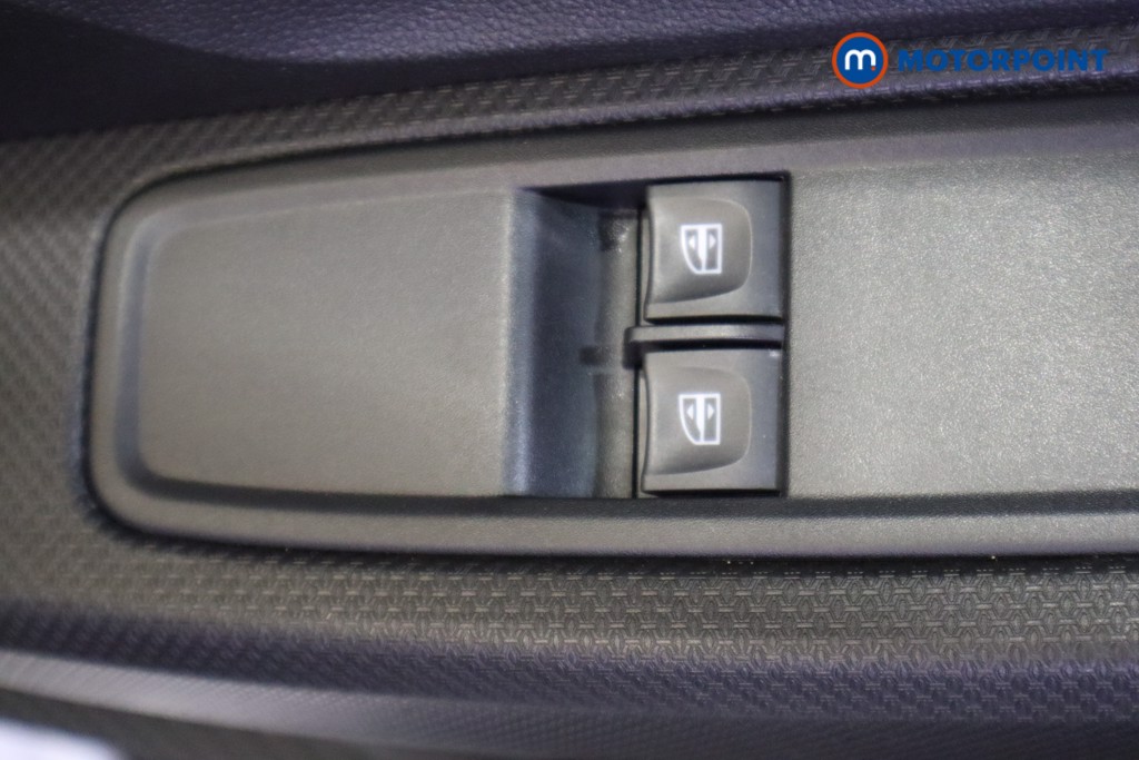 Dacia Sandero Essential Manual Petrol Hatchback - Stock Number (1578655) - 15th supplementary image