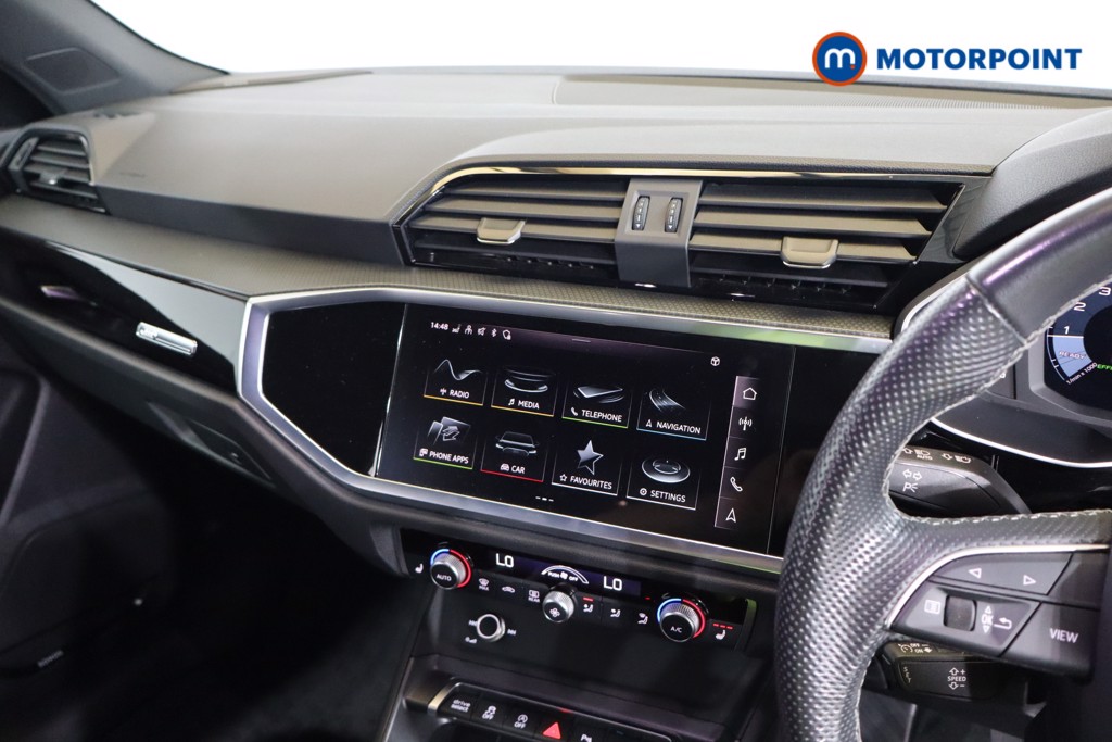 Audi Q3 Black Edition Manual Petrol SUV - Stock Number (1579222) - 3rd supplementary image