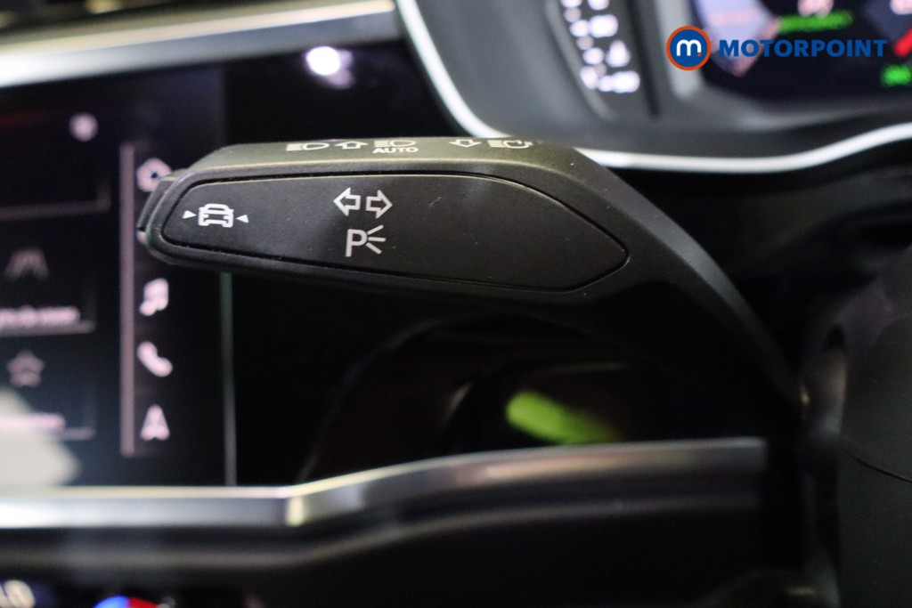 Audi Q3 Black Edition Manual Petrol SUV - Stock Number (1579222) - 15th supplementary image