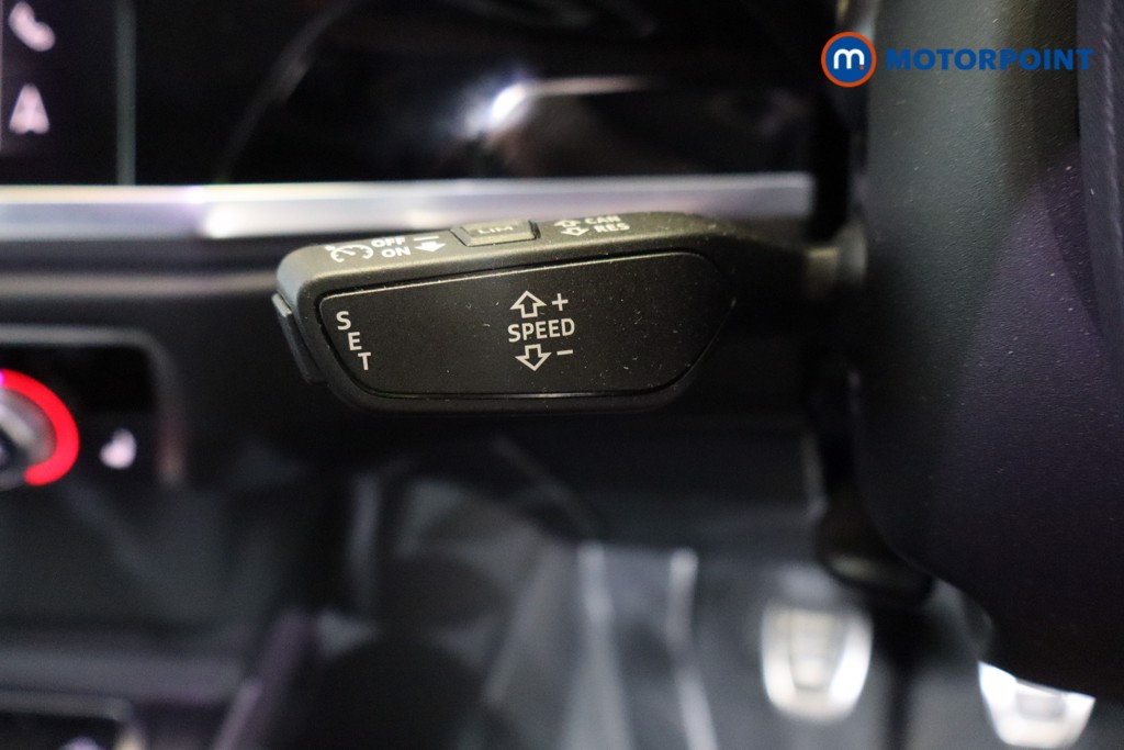 Audi Q3 Black Edition Manual Petrol SUV - Stock Number (1579222) - 16th supplementary image