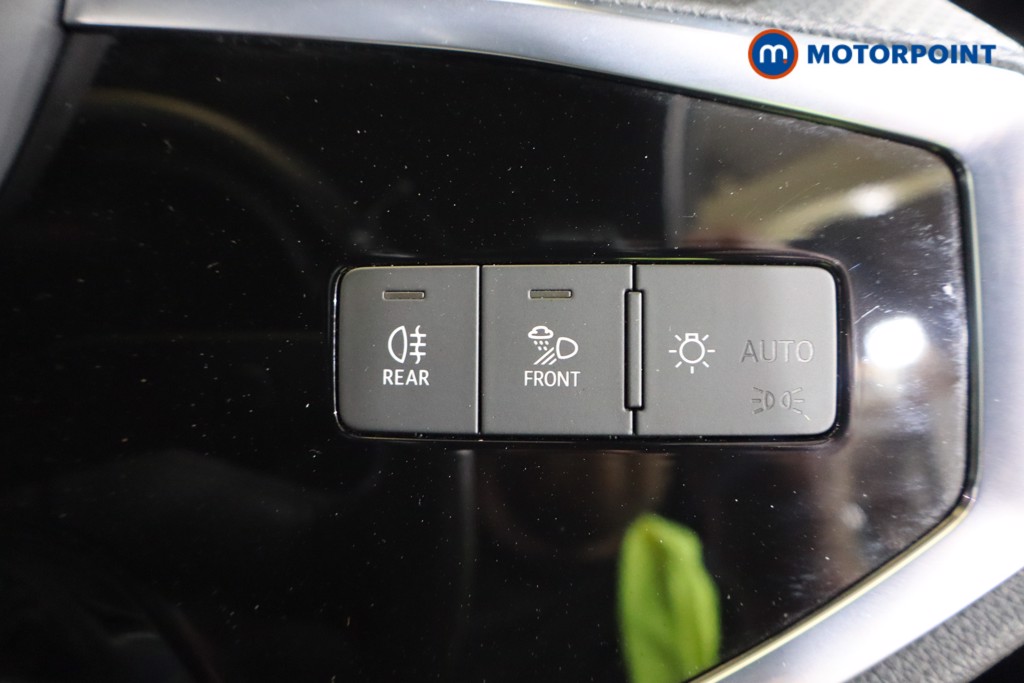 Audi Q3 Black Edition Manual Petrol SUV - Stock Number (1579222) - 18th supplementary image