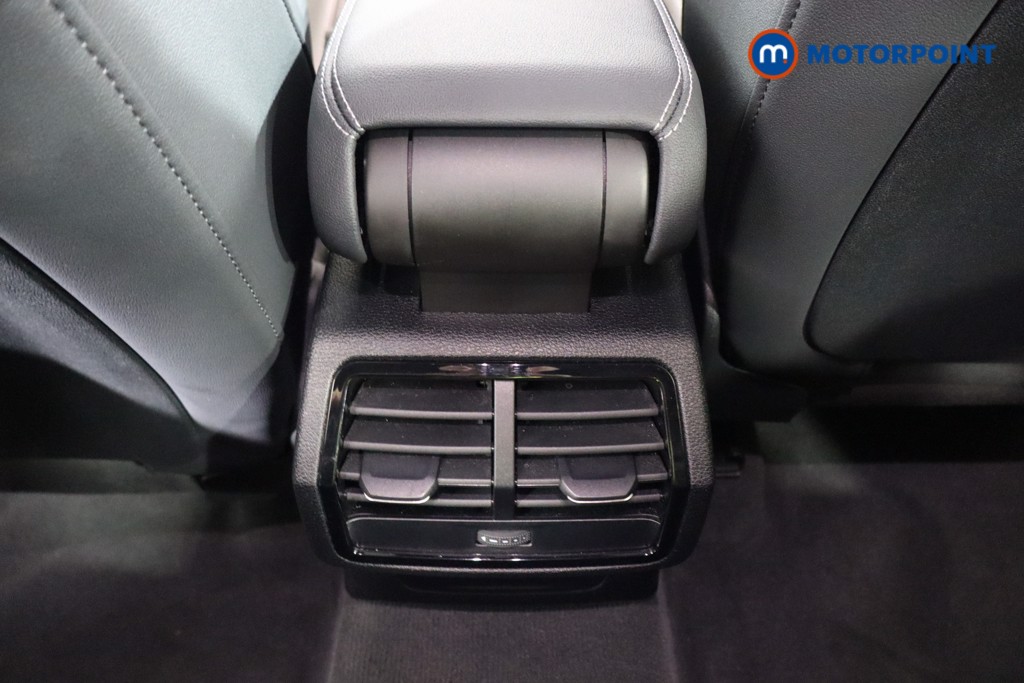 Audi Q3 Black Edition Manual Petrol SUV - Stock Number (1579222) - 23rd supplementary image