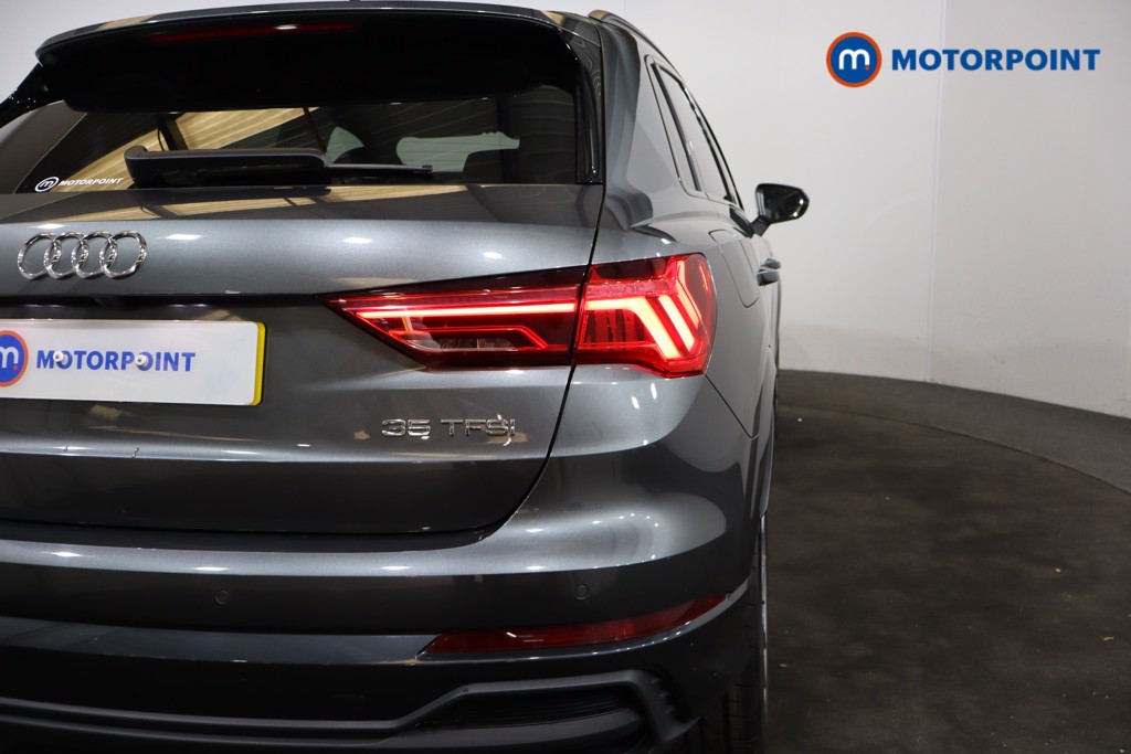 Audi Q3 Black Edition Manual Petrol SUV - Stock Number (1579222) - 33rd supplementary image