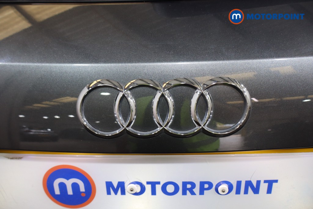 Audi Q3 Black Edition Manual Petrol SUV - Stock Number (1579222) - 36th supplementary image