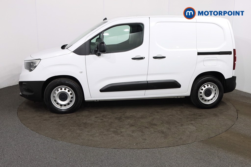 Vauxhall Combo Cargo Dynamic Automatic Electric Panel Van - Stock Number (1579618) - Passenger side