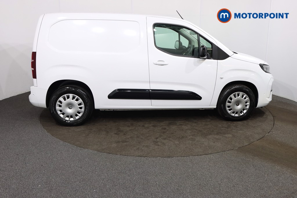 Vauxhall Combo Cargo PRO Automatic Electric Panel Van - Stock Number (1579637) - Drivers side