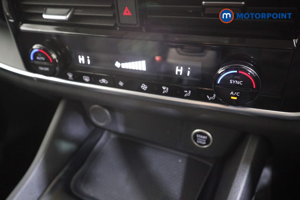 Nissan Qashqai Acenta Premium Automatic Petrol SUV - Stock Number (1579729) - 7th supplementary image