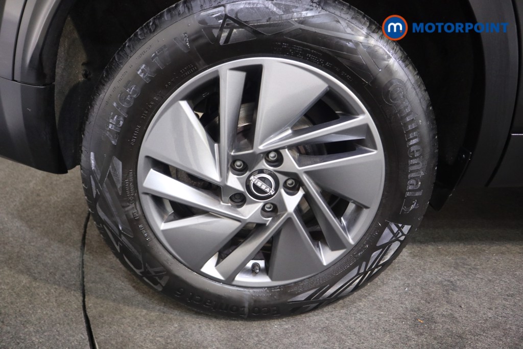 Nissan Qashqai Acenta Premium Automatic Petrol SUV - Stock Number (1579729) - 14th supplementary image