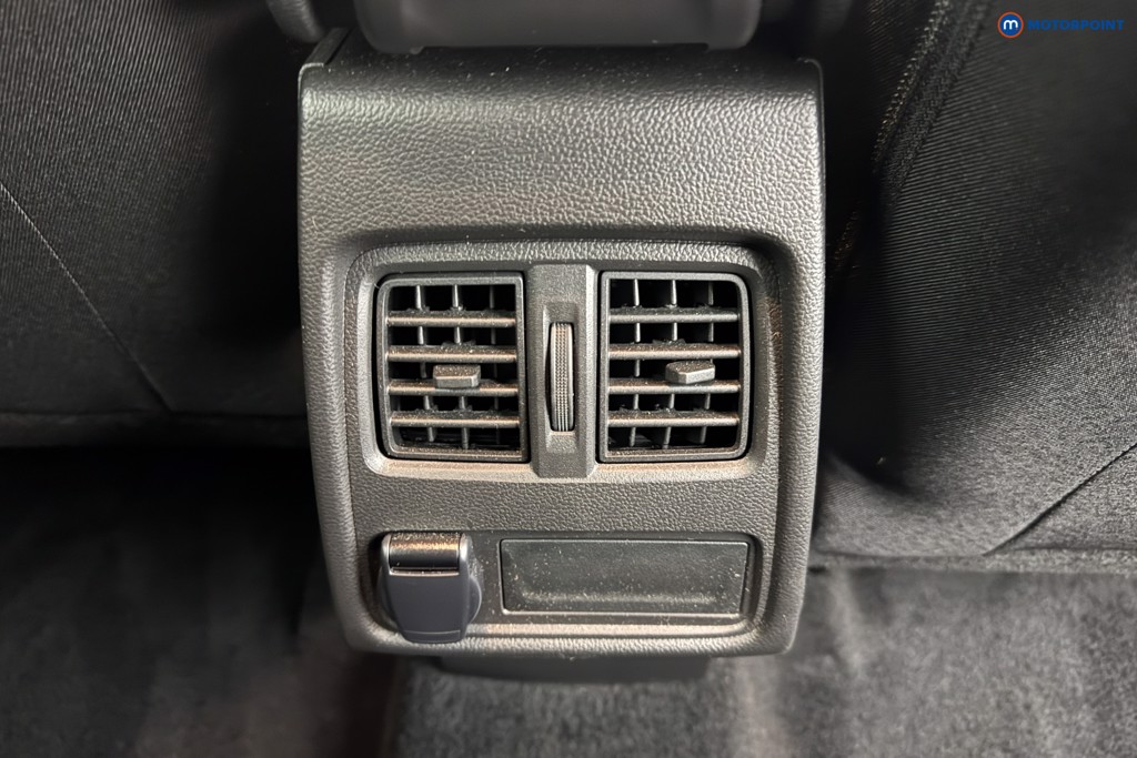 Renault Captur Evolution Manual Petrol SUV - Stock Number (1580589) - 10th supplementary image