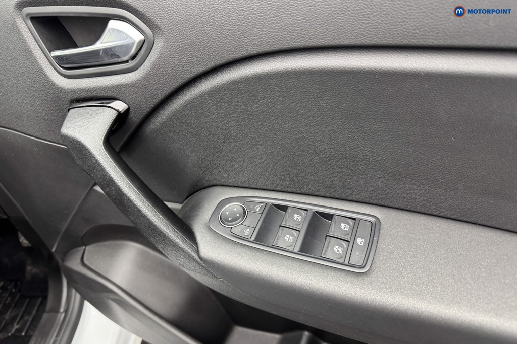 Renault Captur Evolution Manual Petrol SUV - Stock Number (1580589) - 24th supplementary image