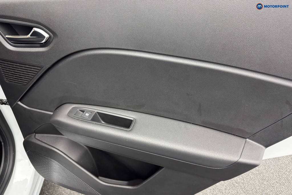 Renault Captur Evolution Manual Petrol SUV - Stock Number (1580589) - 25th supplementary image