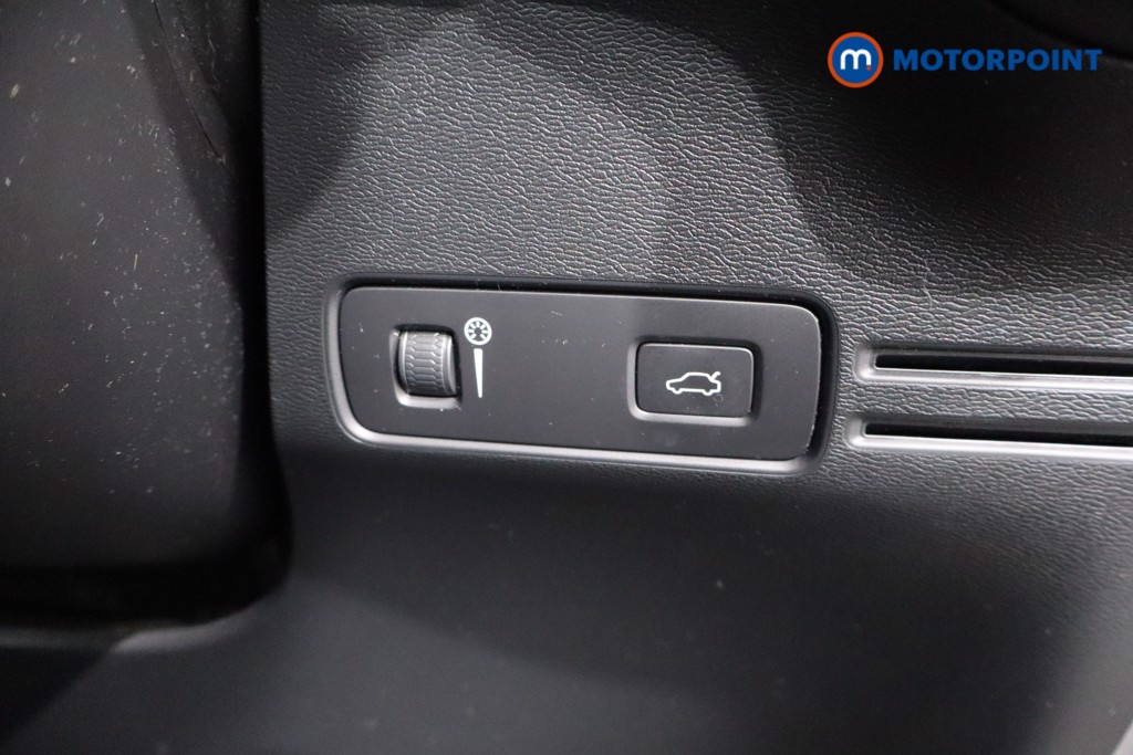 Volvo Xc40 Inscription Pro Automatic Petrol SUV - Stock Number (1580813) - 23rd supplementary image