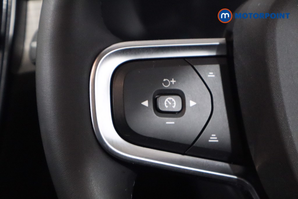 Volvo Xc40 Momentum Automatic Petrol SUV - Stock Number (1581094) - 7th supplementary image