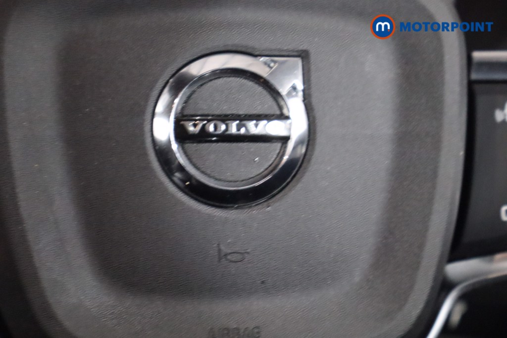 Volvo Xc40 Momentum Automatic Petrol SUV - Stock Number (1581094) - 15th supplementary image