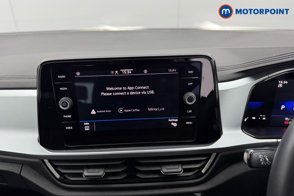 Volkswagen T-Roc Life Automatic Petrol SUV - Stock Number (1581125) - 2nd supplementary image