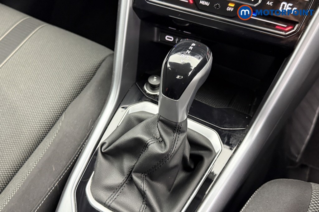 Volkswagen T-Roc Life Automatic Petrol SUV - Stock Number (1581125) - 13th supplementary image