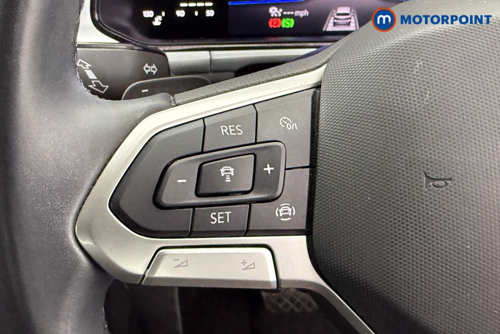 Volkswagen T-Roc Life Automatic Petrol SUV - Stock Number (1581125) - 14th supplementary image