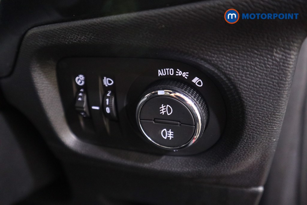 Vauxhall Corsa GS Manual Petrol Hatchback - Stock Number (1581310) - 9th supplementary image