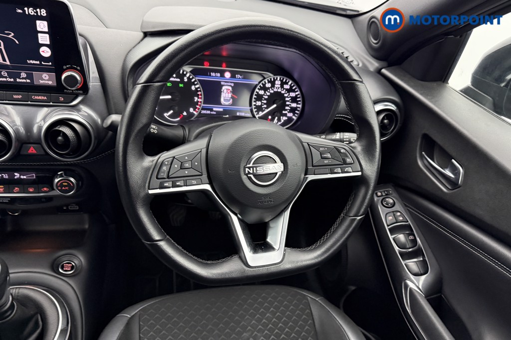 Nissan Juke N-Connecta Manual Petrol SUV - Stock Number (1581373) - 3rd supplementary image