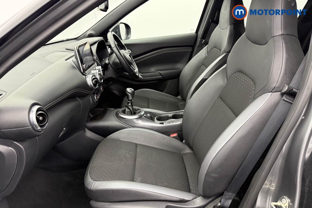 Nissan Juke N-Connecta Manual Petrol SUV - Stock Number (1581373) - 21st supplementary image