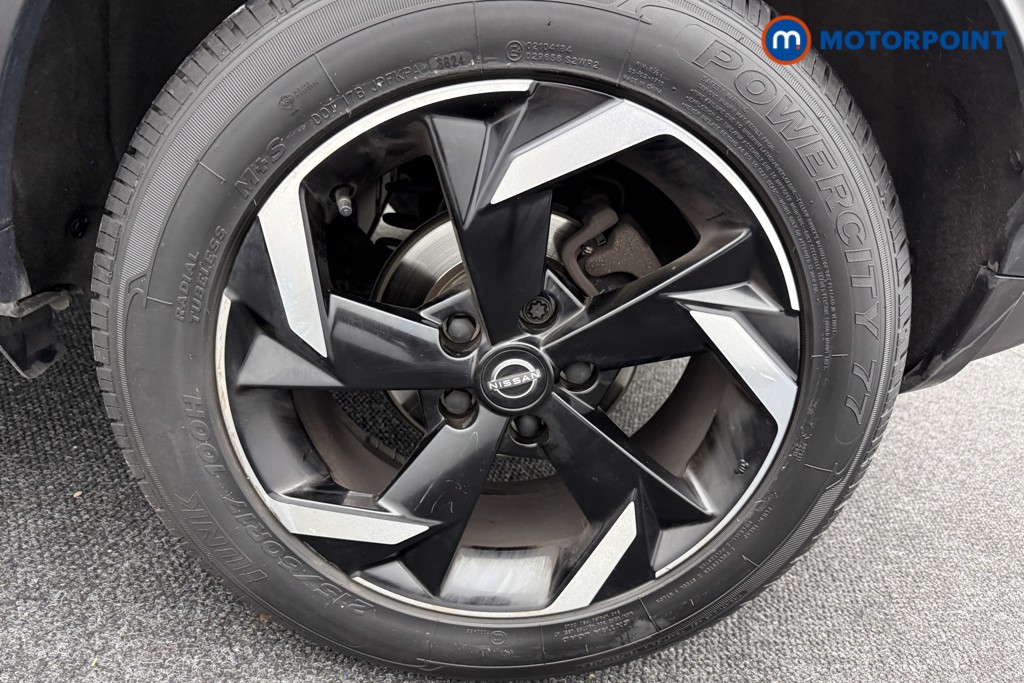 Nissan Juke N-Connecta Manual Petrol SUV - Stock Number (1581373) - 29th supplementary image