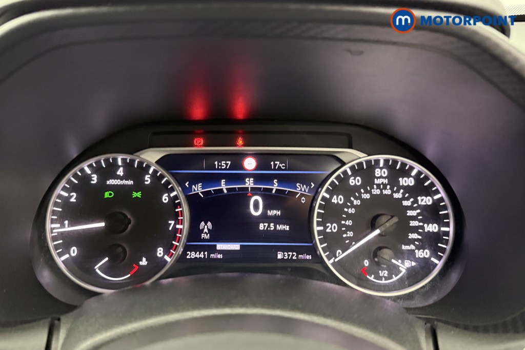 Nissan Juke N-Connecta Manual Petrol SUV - Stock Number (1581377) - 5th supplementary image