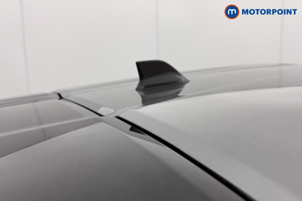 Nissan Juke N-Connecta Manual Petrol SUV - Stock Number (1581377) - 19th supplementary image