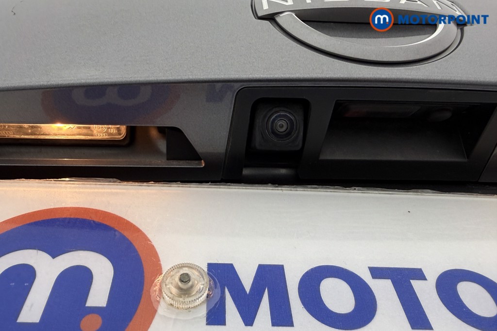 Nissan Juke N-Connecta Manual Petrol SUV - Stock Number (1581377) - 20th supplementary image