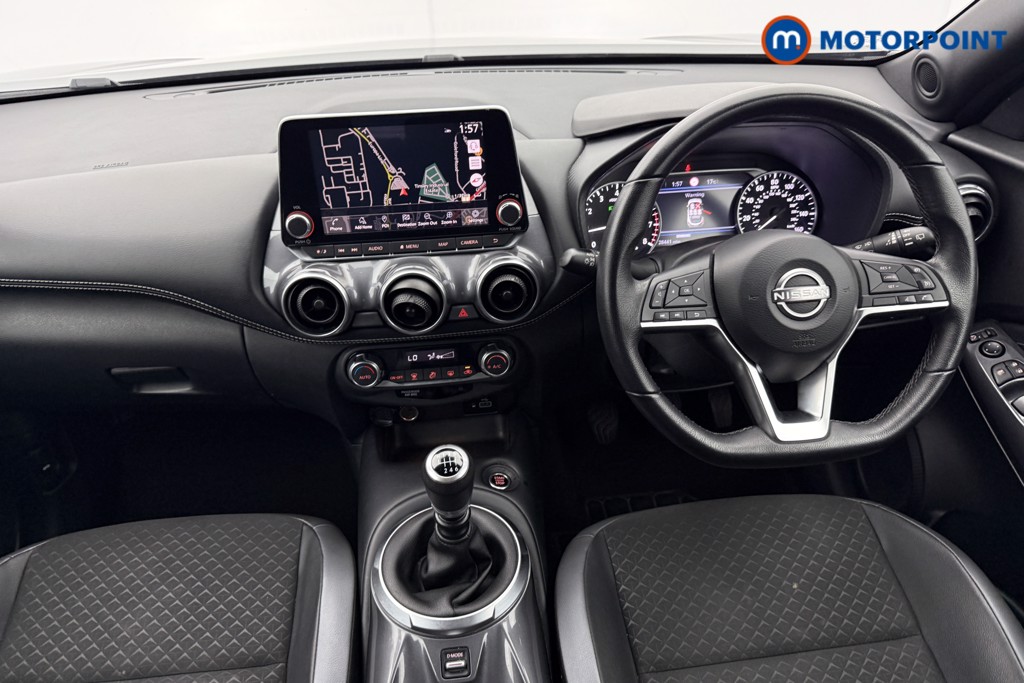Nissan Juke N-Connecta Manual Petrol SUV - Stock Number (1581377) - 1st supplementary image