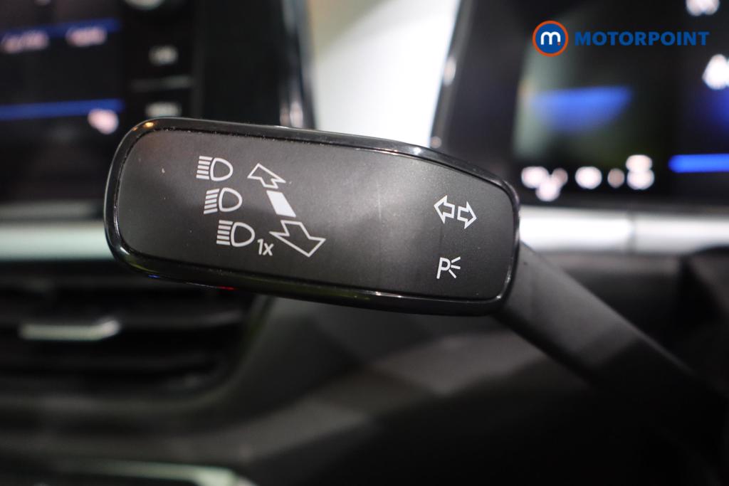 Volkswagen T-Roc Life Manual Petrol SUV - Stock Number (1581439) - 10th supplementary image