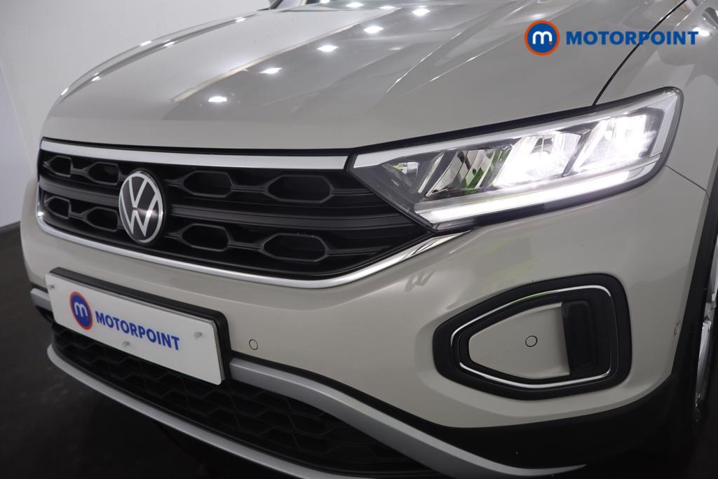 Volkswagen T-Roc Life Manual Petrol SUV - Stock Number (1581439) - 14th supplementary image