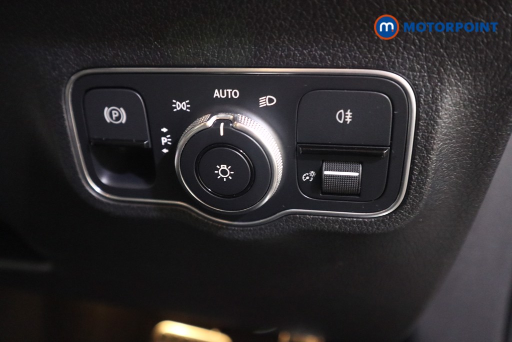 Mercedes-Benz GLB Amg Line Automatic Diesel SUV - Stock Number (1581586) - 9th supplementary image