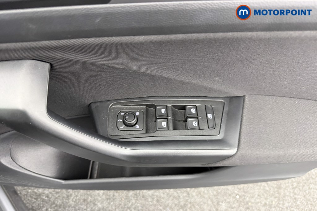 Volkswagen T-Roc Match Manual Petrol SUV - Stock Number (1581646) - 14th supplementary image