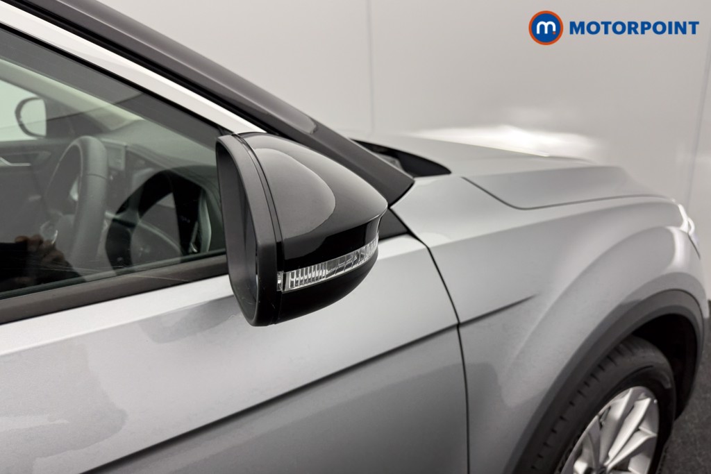 Volkswagen T-Roc Match Manual Petrol SUV - Stock Number (1581646) - 16th supplementary image